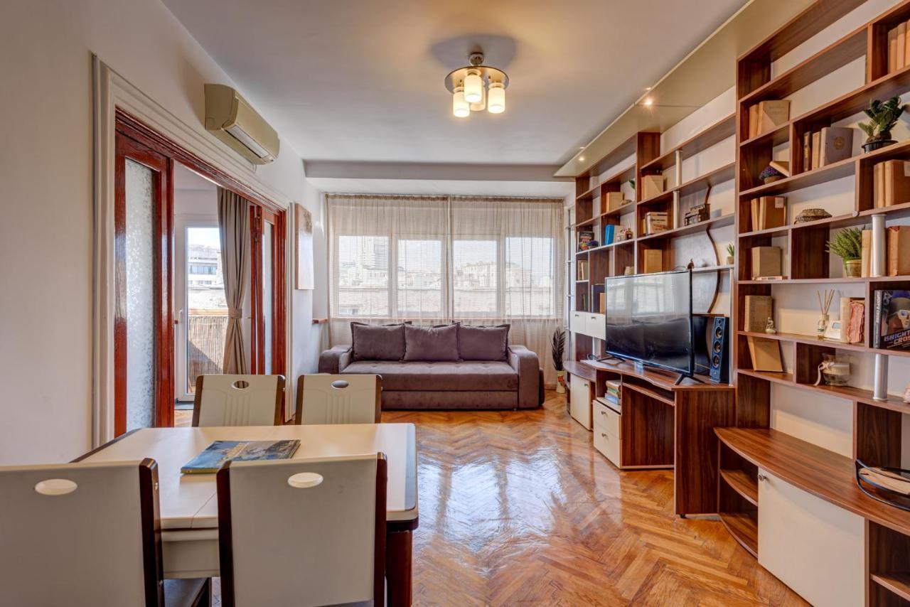 Old Town Home Library Бухарест Екстер'єр фото